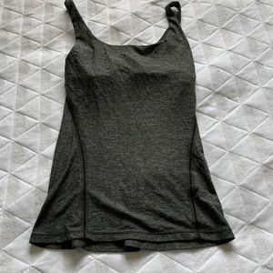 Lululemon tank in green